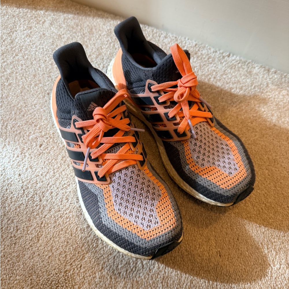Adidas Women’s Ultraboost Athletic Shoes Sz 8.5